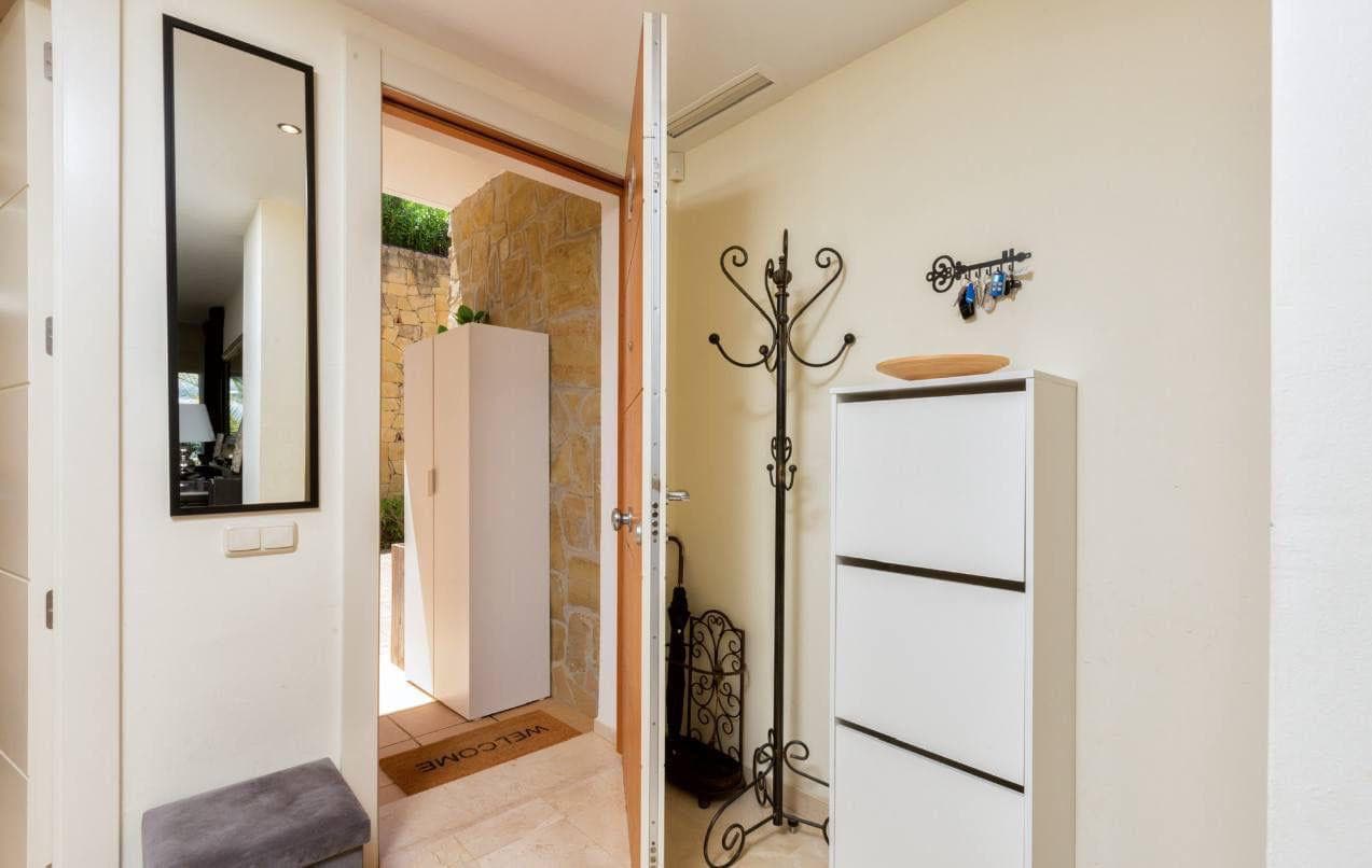 EXCLUSIVE TOWNHOUSE WITH PANORAMIC VIEWS IN LA CALA GOLF RESORT Magnificent 3-bedroom townhouse, located in the prestigi