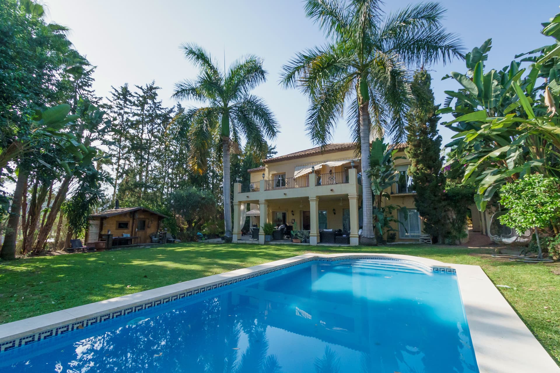 Charming Andalusian Villa in Las Brisas, Nueva Andalucía This elegant detached villa is located in Las Brisas, in the he