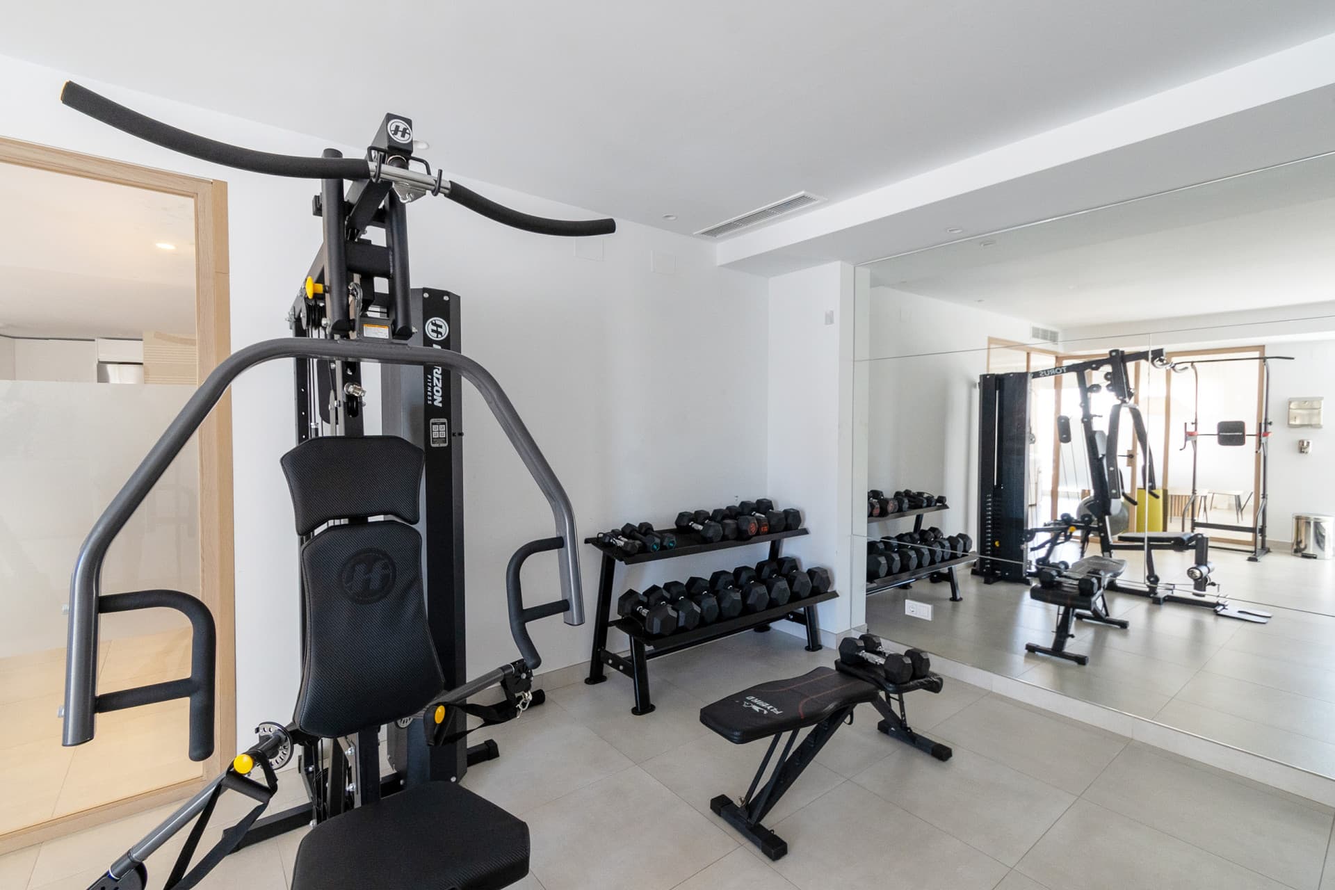 Exclusive luxury duplex penthouse with stunning sea and mountain views Discover this spectacular luxury duplex penthouse