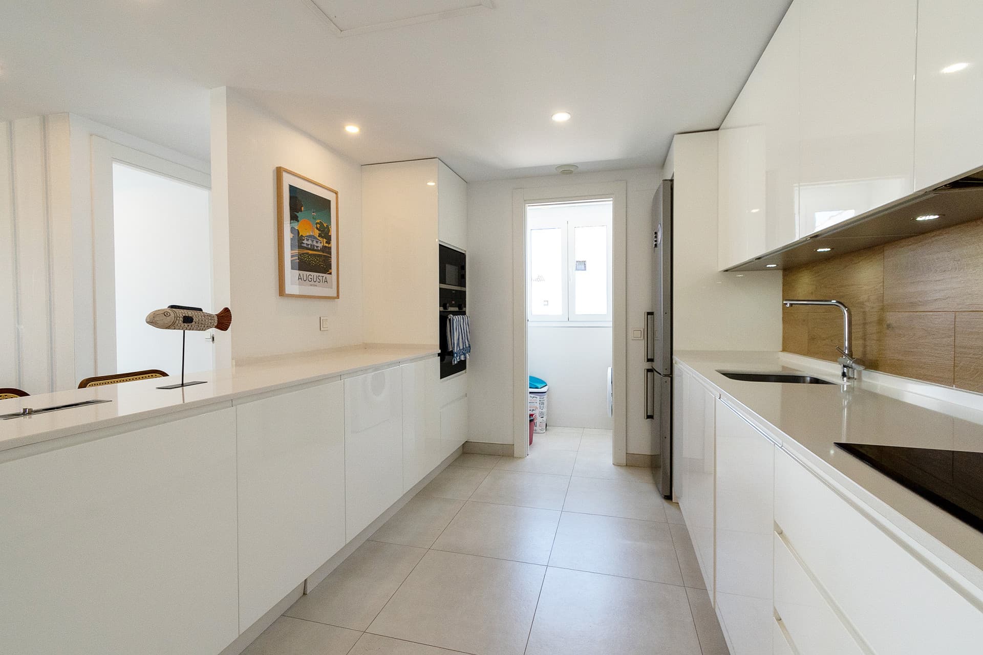 Exclusive luxury duplex penthouse with stunning sea and mountain views Discover this spectacular luxury duplex penthouse