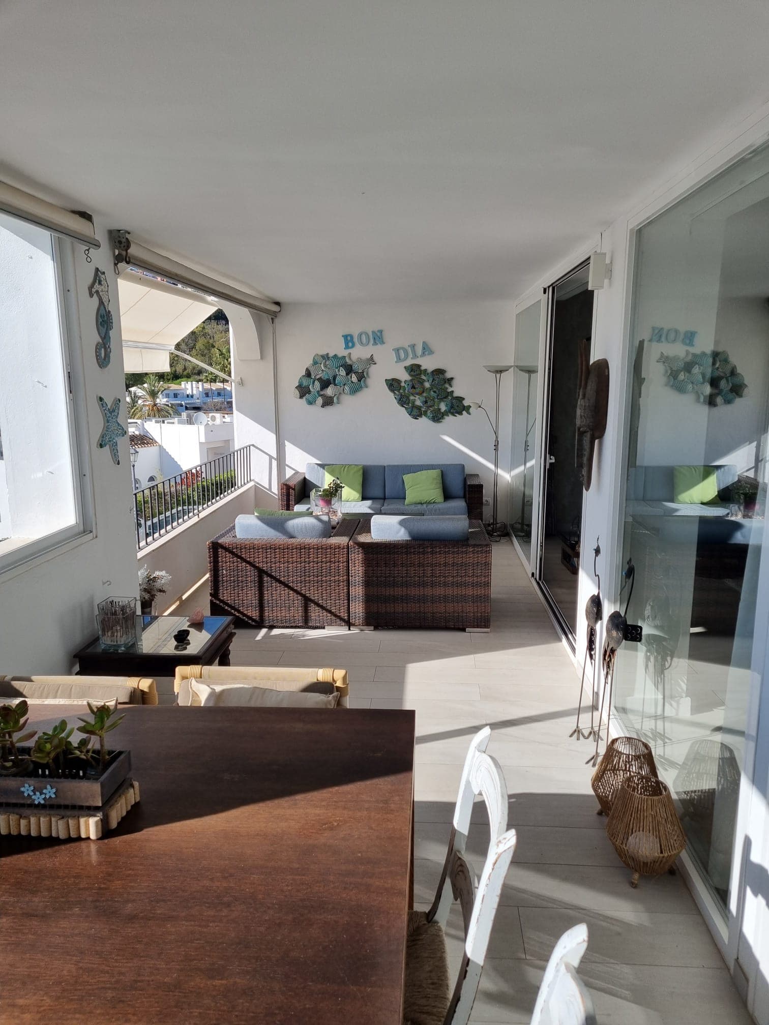 Fully renovated 2-bedroom apartment in Los Balcones de la Quinta, Benahavís