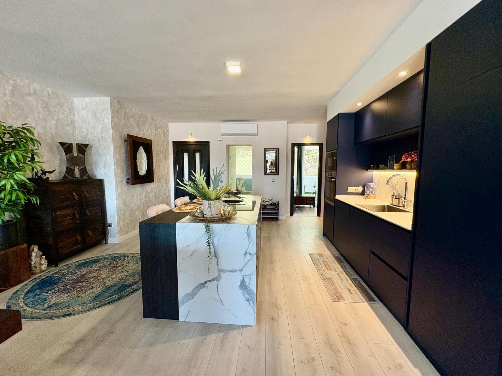 Fully renovated 2-bedroom apartment in Los Balcones de la Quinta, Benahavís