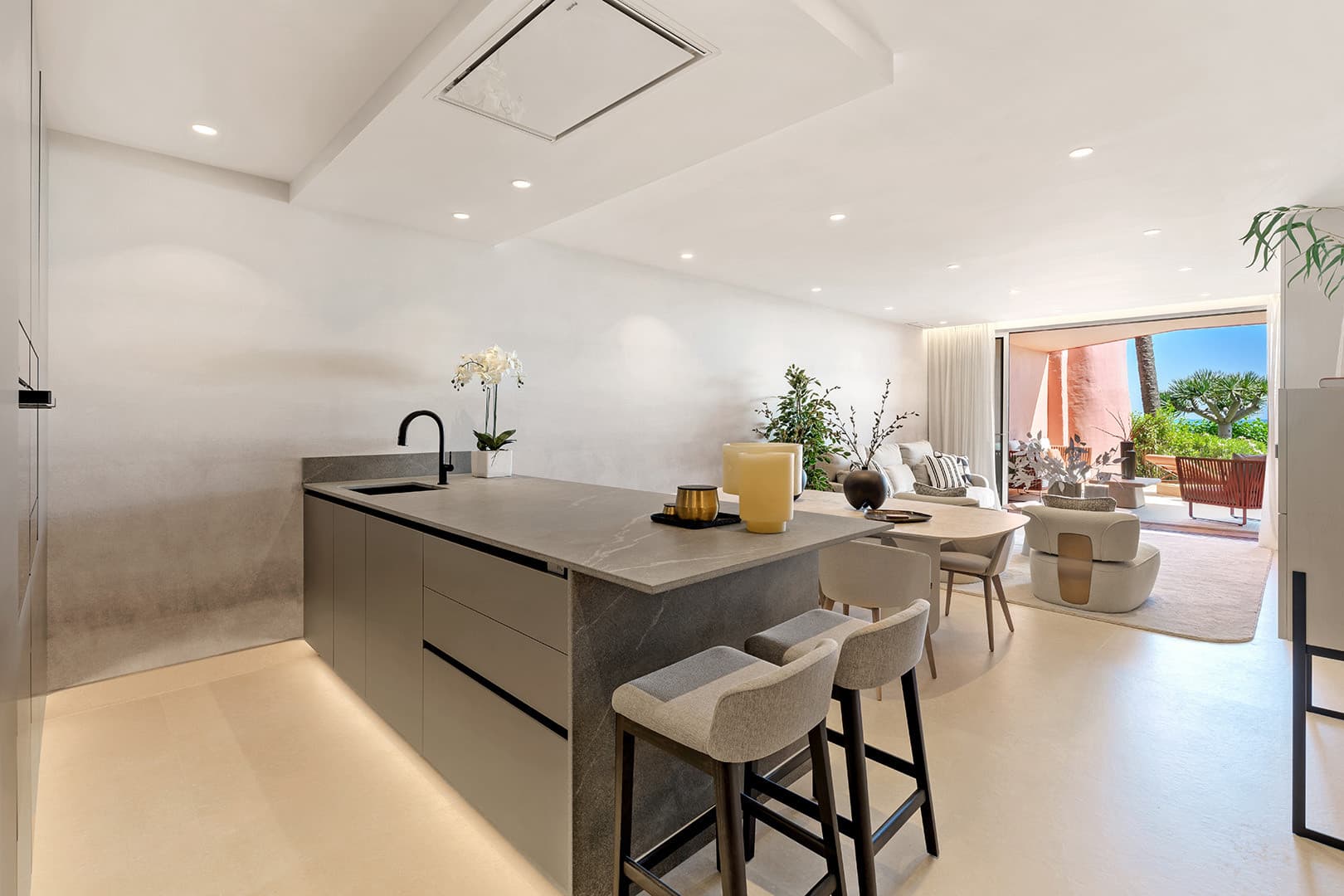 GROUND FLOOR APARTMENT - LUXURY - ESTEPONA
