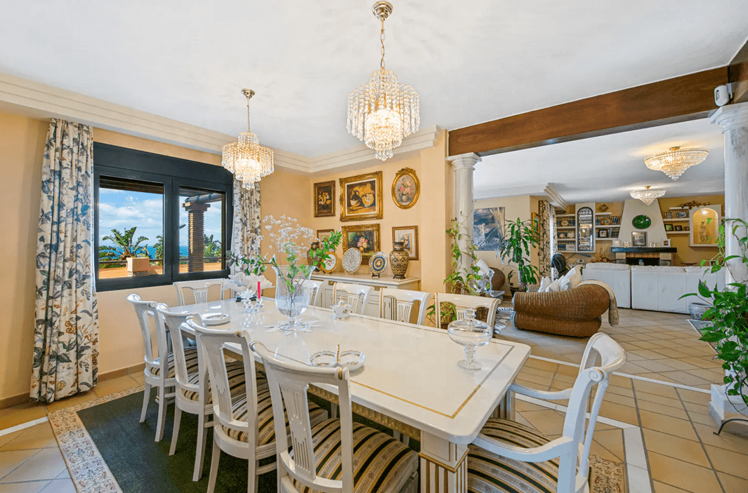 Exclusive Estate in Reinoso, Estepona