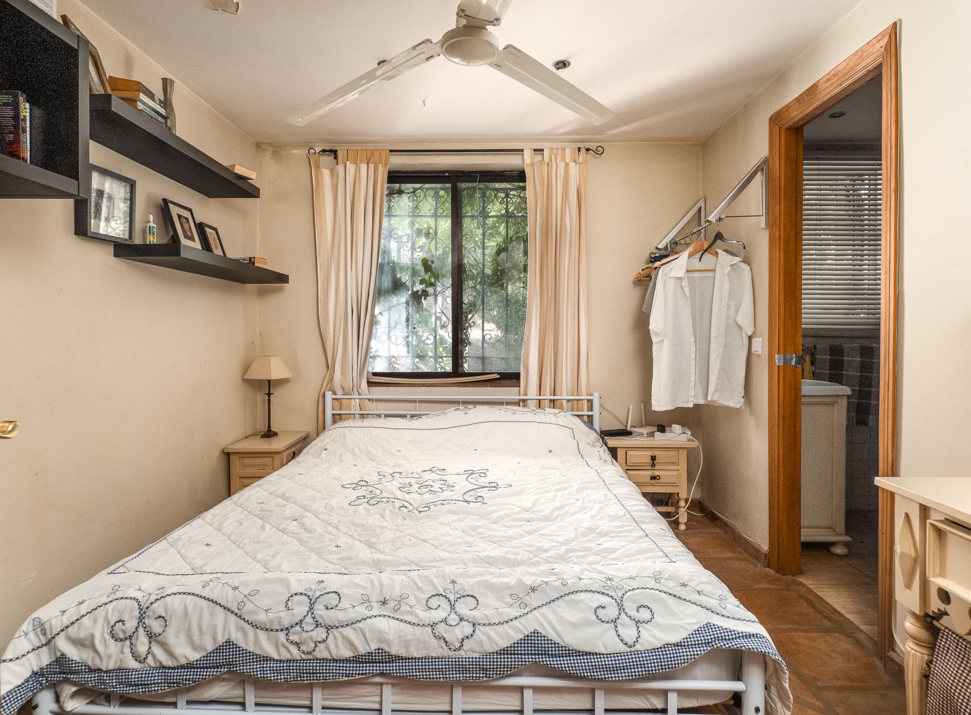 Charming and picturesque country house with swimming pool, located close to the village of Casares.
