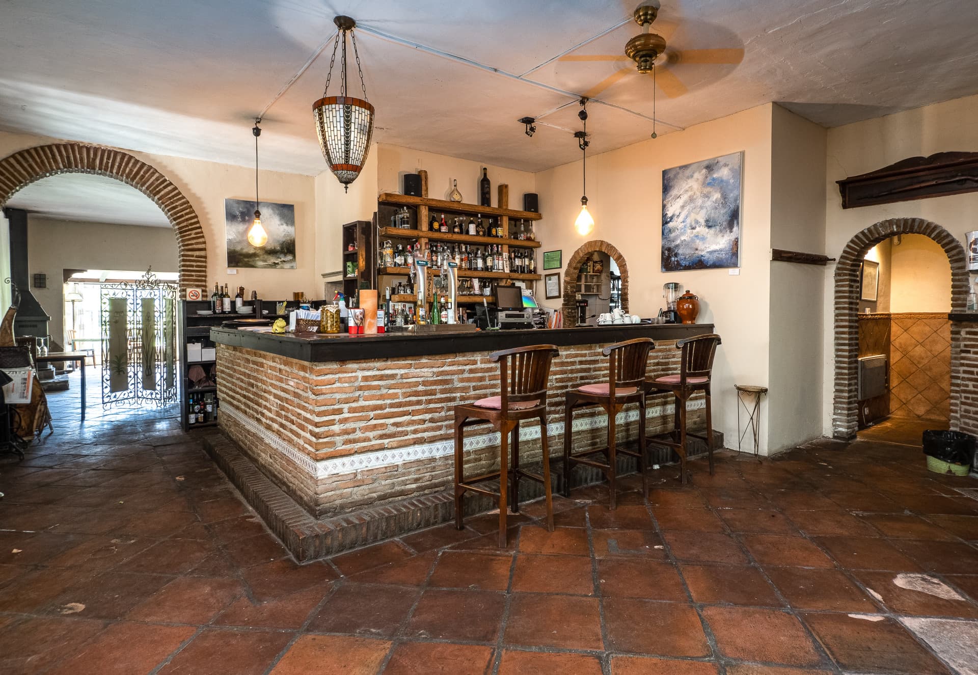 Charming and picturesque country house with swimming pool, located close to the village of Casares.