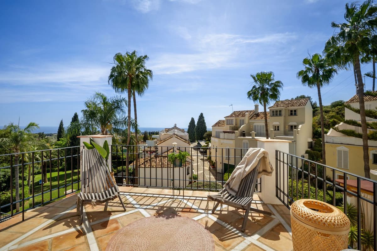 4 Bedrooms - Sea Views - Blend of Andalusian Heritage and Nordic Sophistication on the Golden Mile