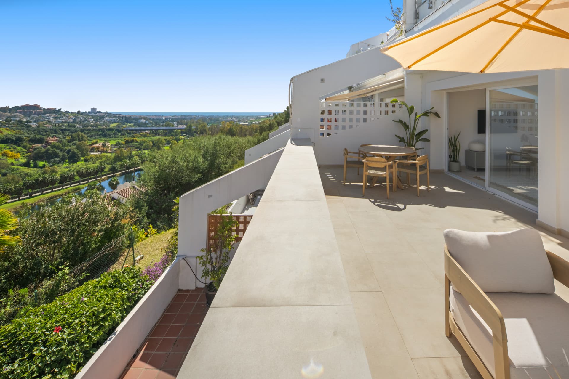 Stylish Two-Bedroom Apartment in Mirador La Quinta