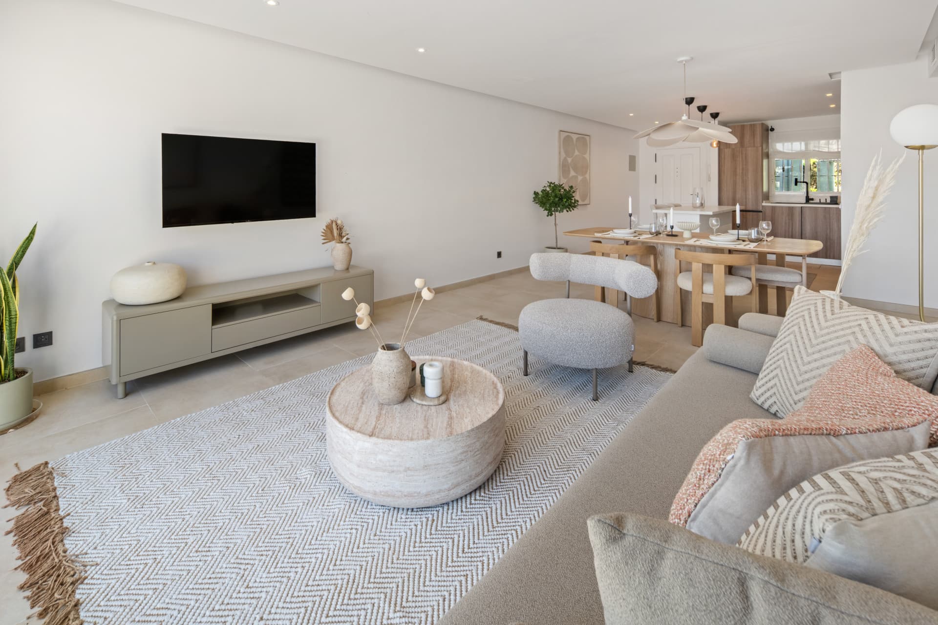 Stylish Two-Bedroom Apartment in Mirador La Quinta