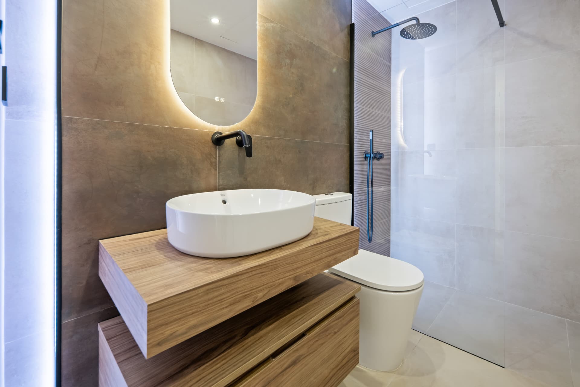 Fully Renovated Three-Bedroom Apartment in the Heart of Nueva Andalucía, - With rental license