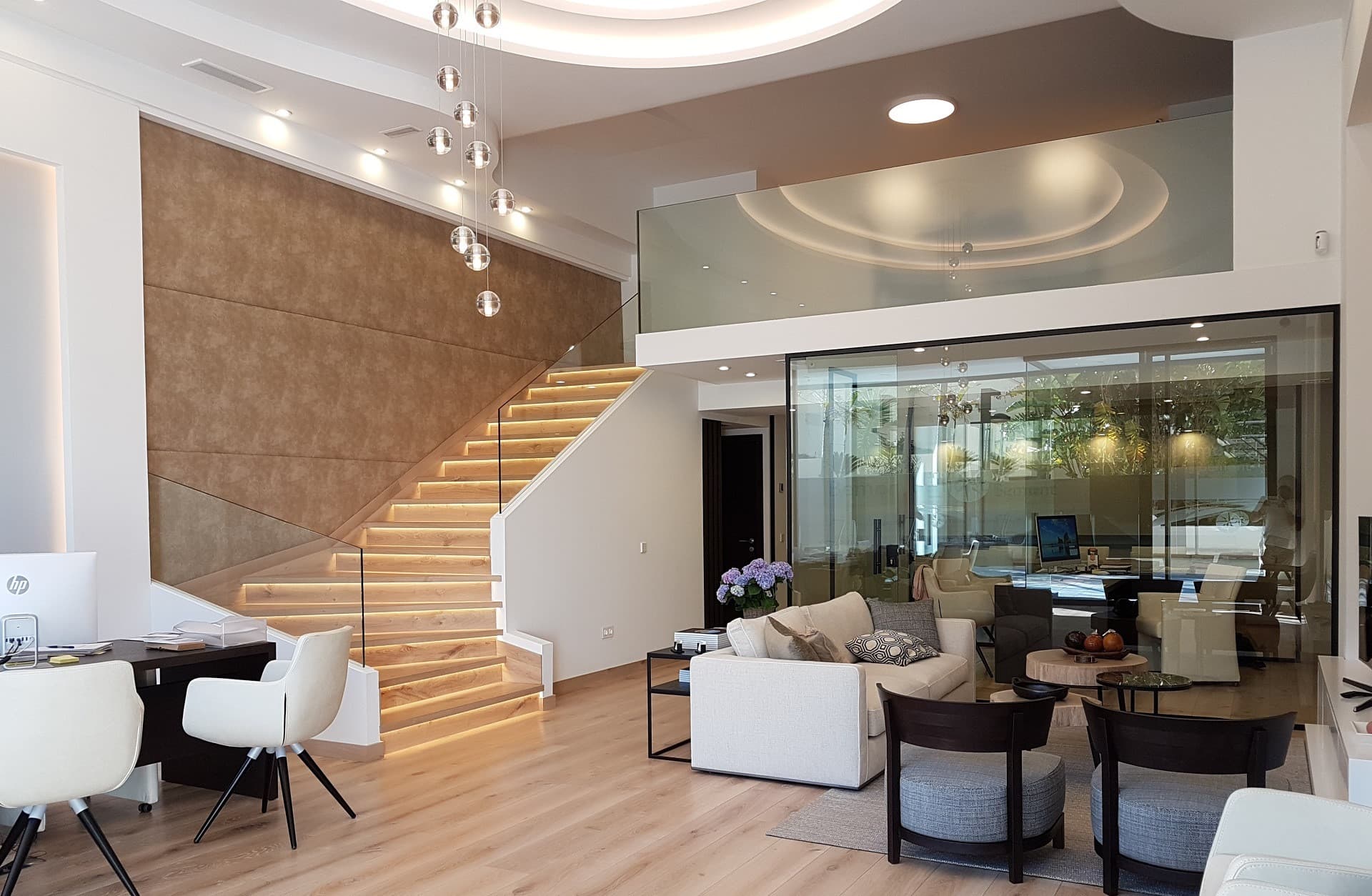 OFICINA - LOCAL COMERCIAL EN ALQUILER EN PUERTO BANÚS – NUEVA ANDALUCÍA (MARBELLA)