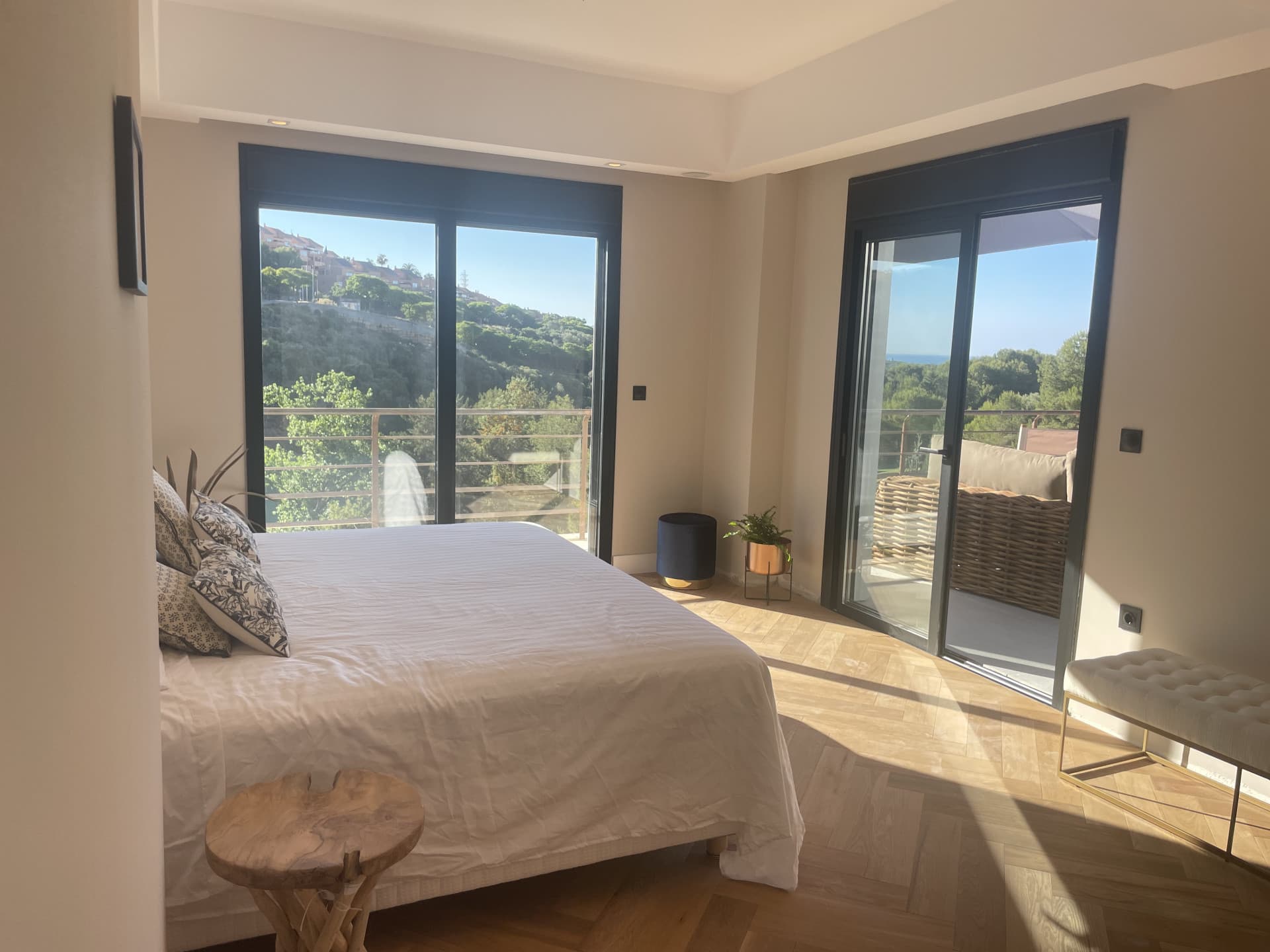 Stunning contemporary Villa for sale in Elviria, Marbella
