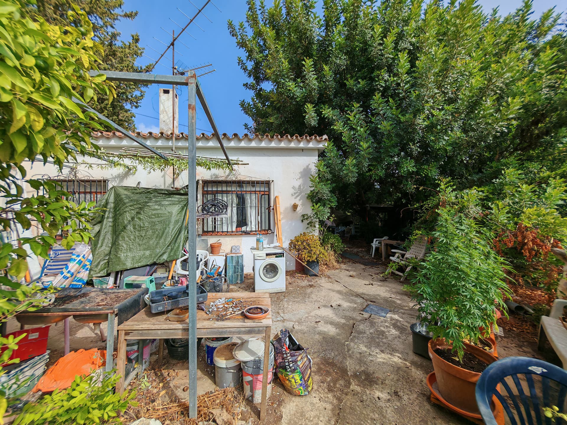 Villa Renovation Opportunity with Two Independent Guest Bungalows Near Mijas Pueblo