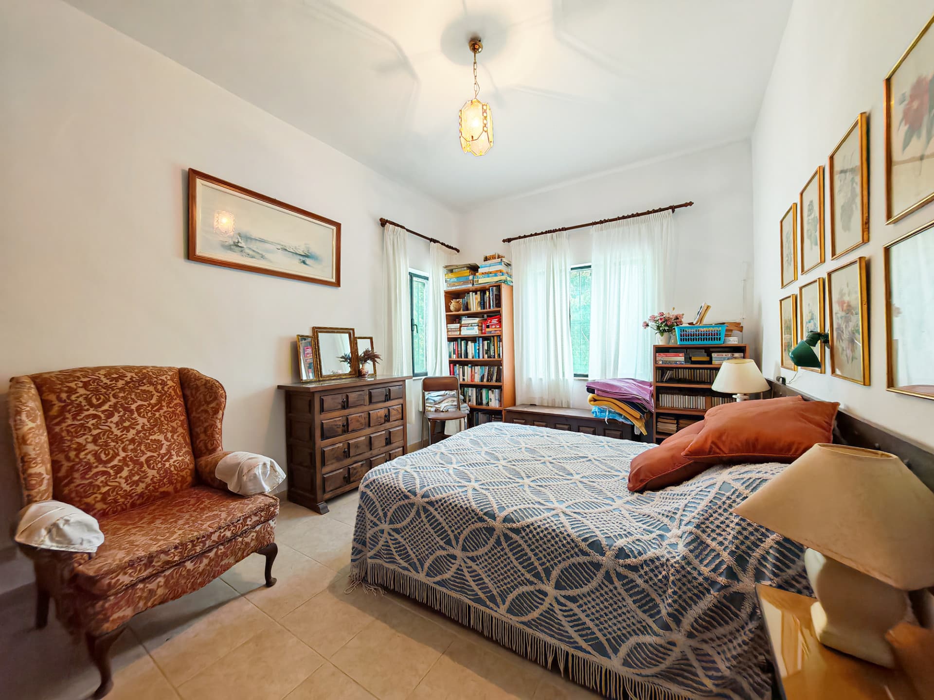 Villa Renovation Opportunity with Two Independent Guest Bungalows Near Mijas Pueblo