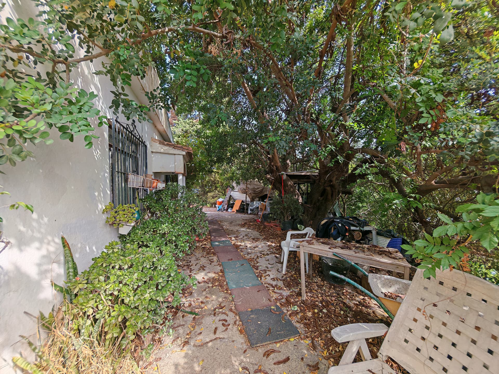 Villa Renovation Opportunity with Two Independent Guest Bungalows Near Mijas Pueblo