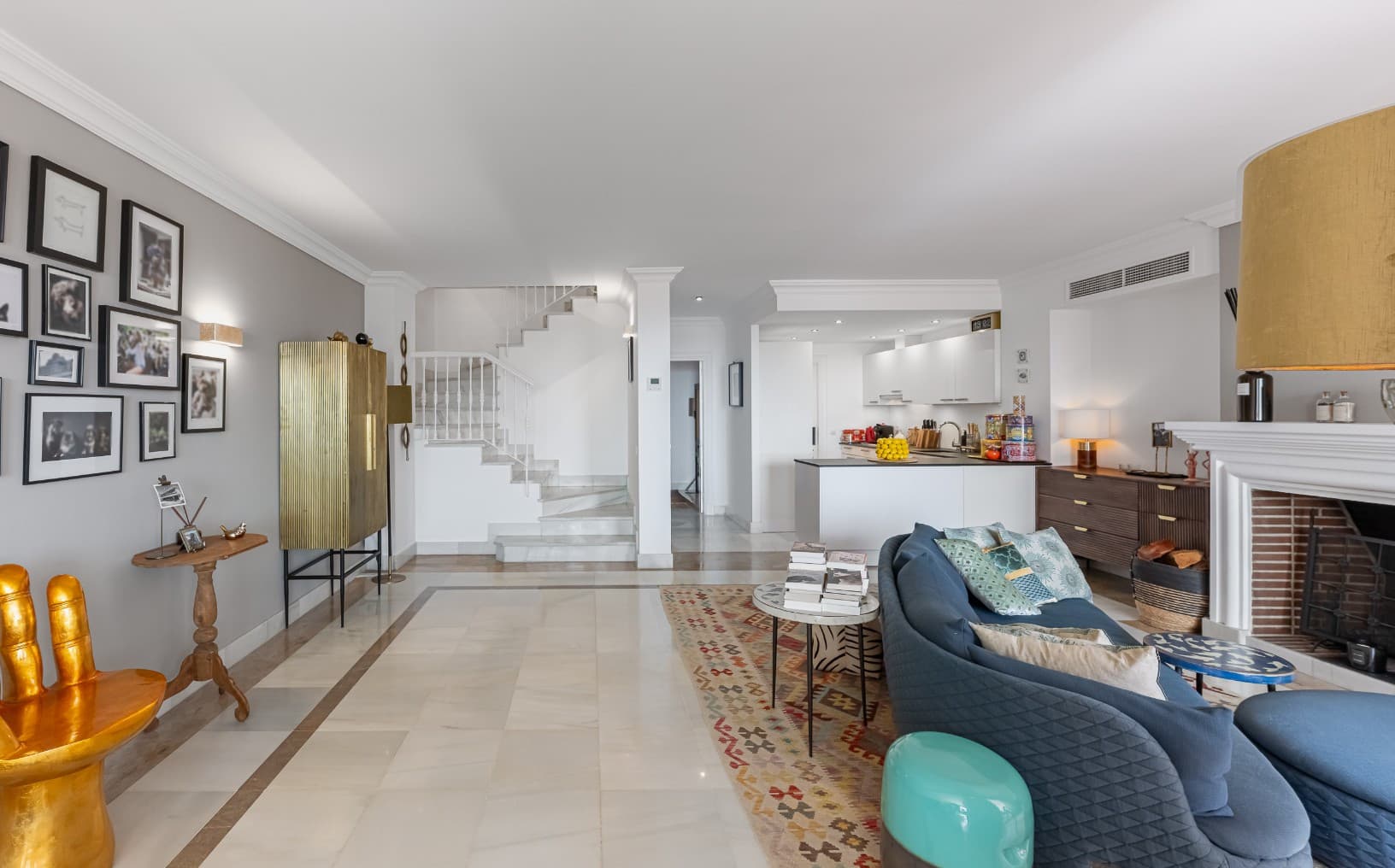 Exclusive Duplex Reformed with Panoramic Sea Views in La Quinta, Benahavís