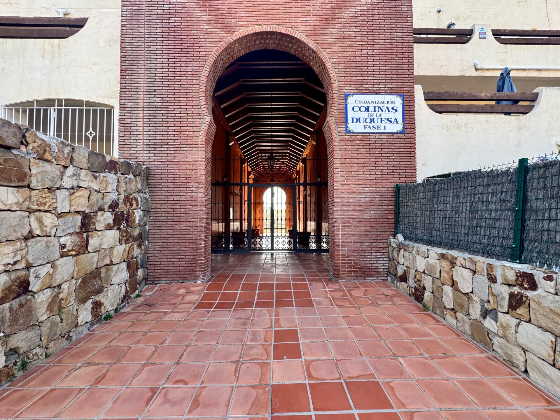 Bright duplex with large terraces and panoramic views, La Duquesa