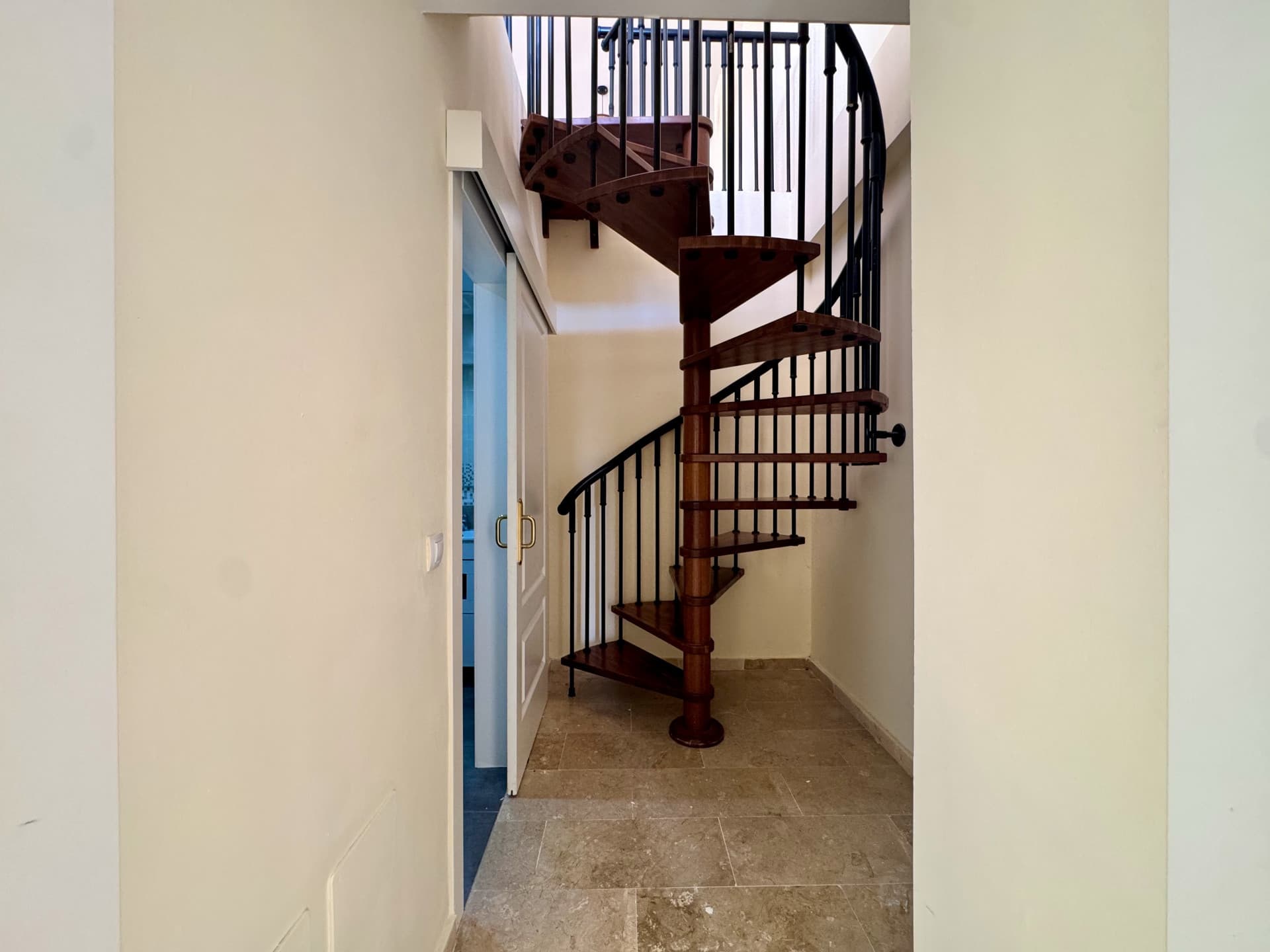 Bright duplex with large terraces and panoramic views, La Duquesa
