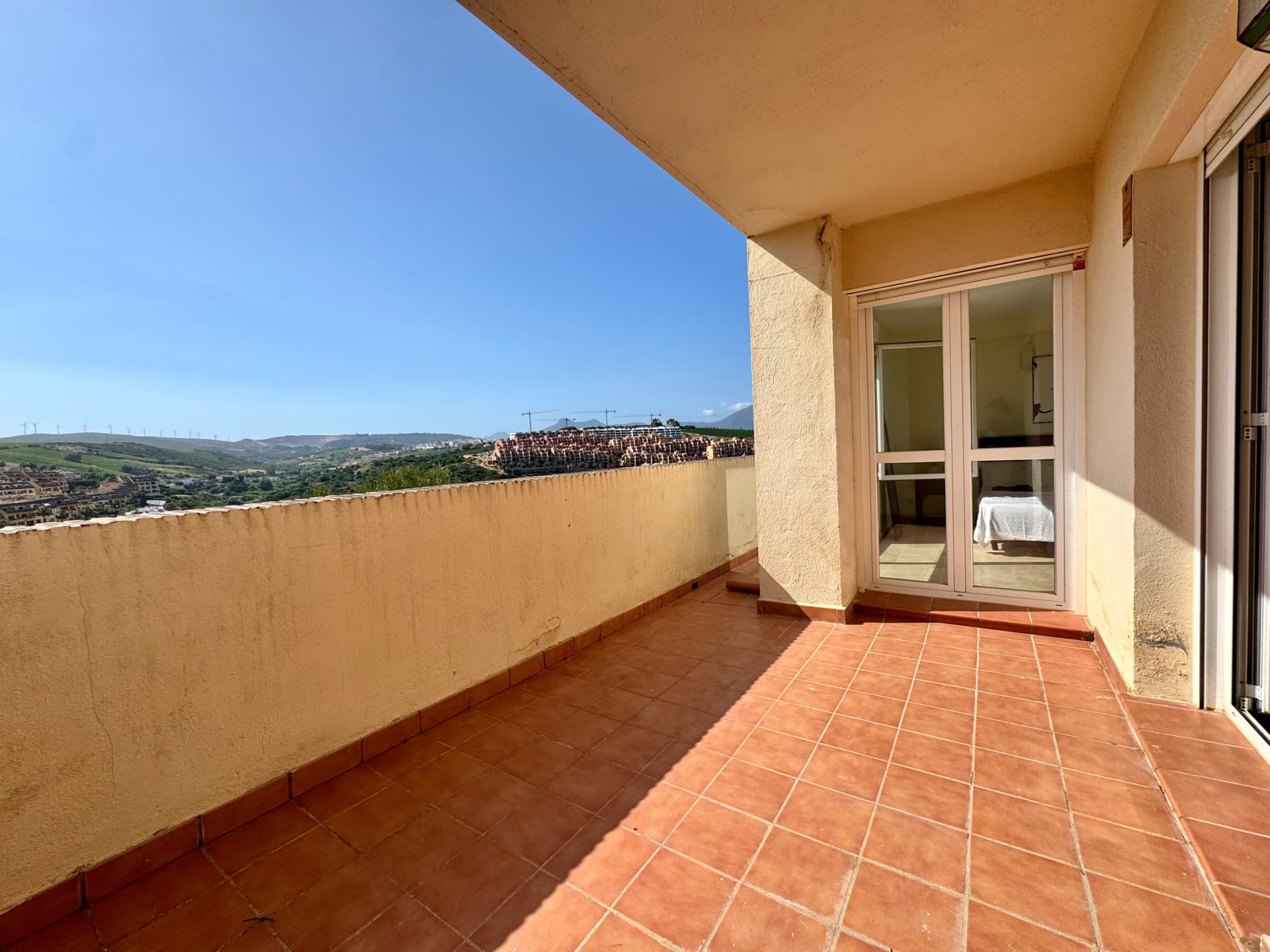 Bright duplex with large terraces and panoramic views, La Duquesa