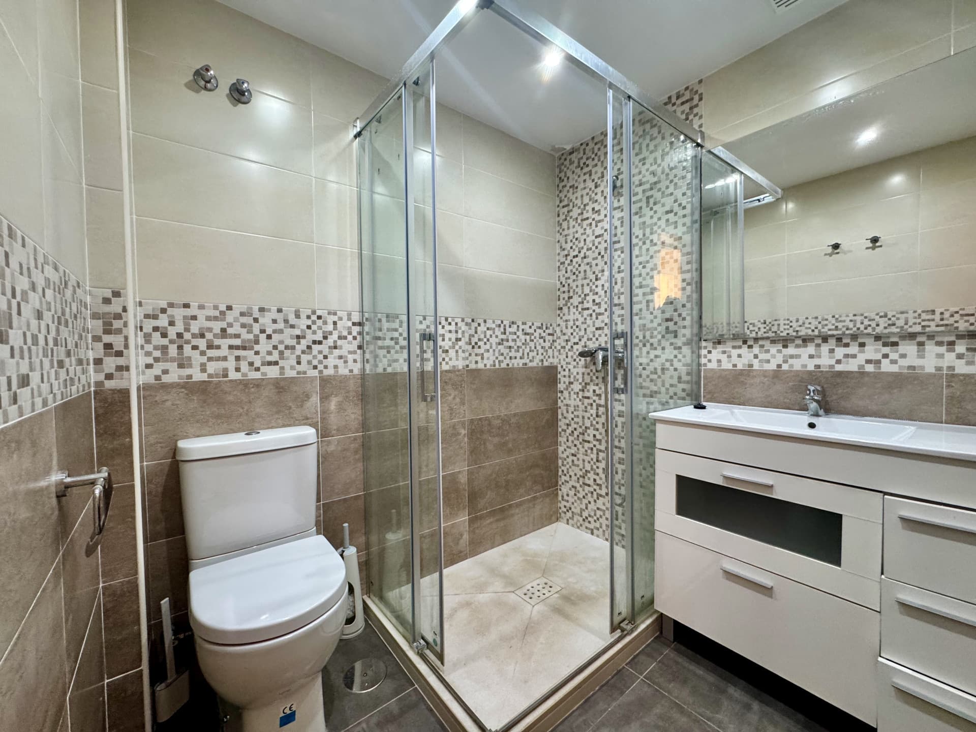 Bright duplex with large terraces and panoramic views, La Duquesa