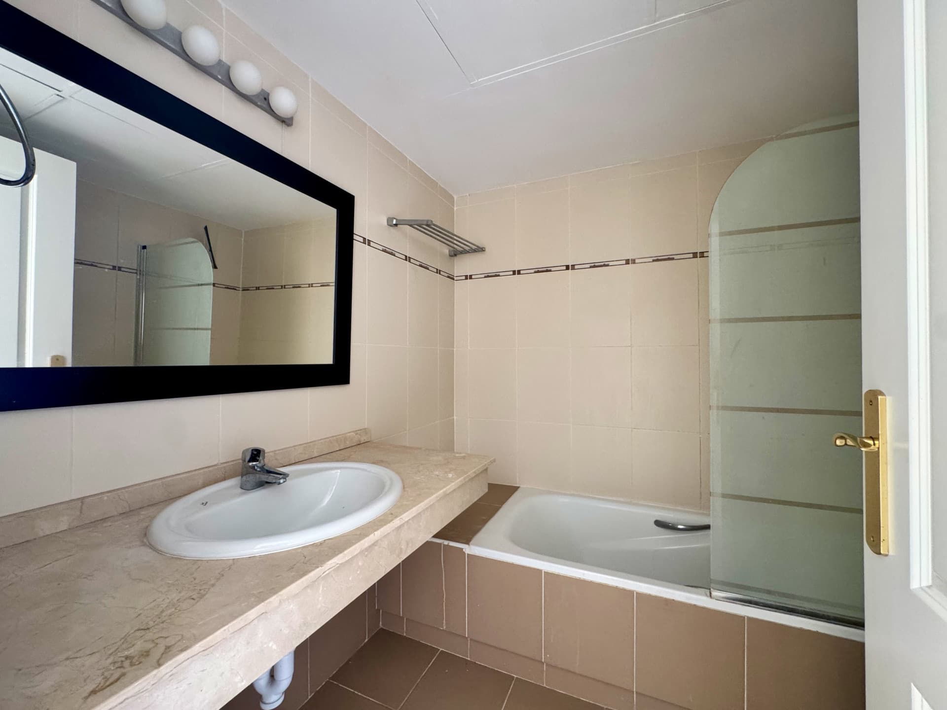 Bright duplex with large terraces and panoramic views, La Duquesa