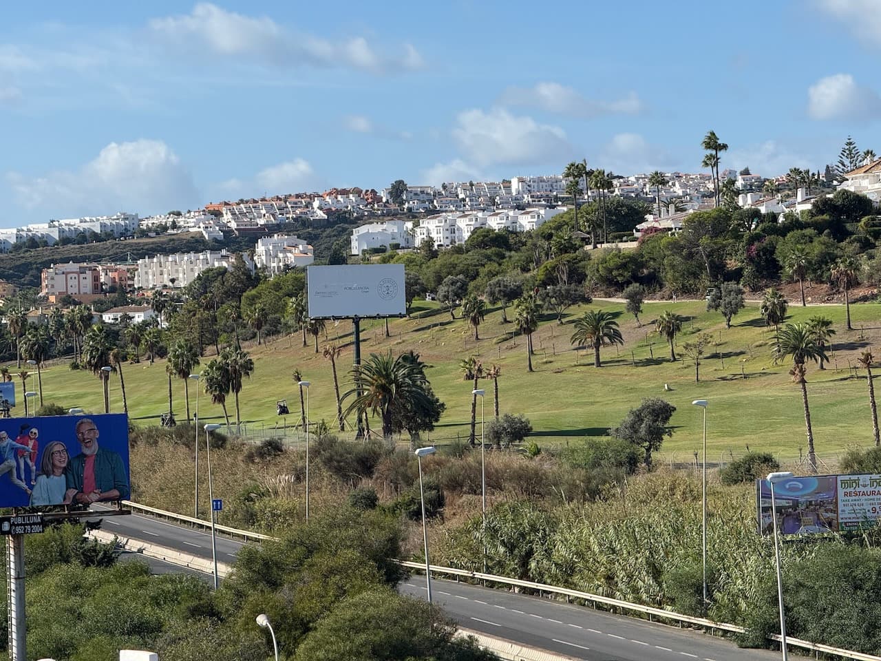 3-bed top-floor penthouse with sea and marina views, Puerto de la Duquesa
