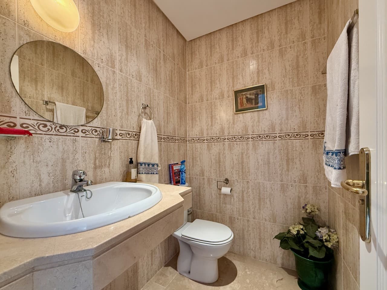 3-bed top-floor penthouse with sea and marina views, Puerto de la Duquesa