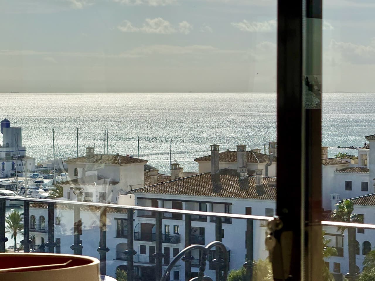 3-bed top-floor penthouse with sea and marina views, Puerto de la Duquesa