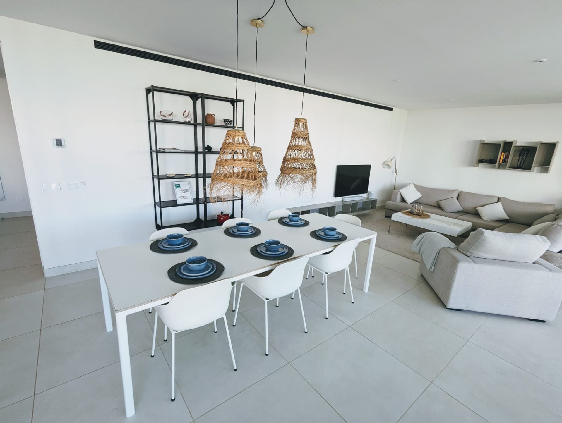 Luxury 3 bed garden villa in Higuerón West with Tourist Licence