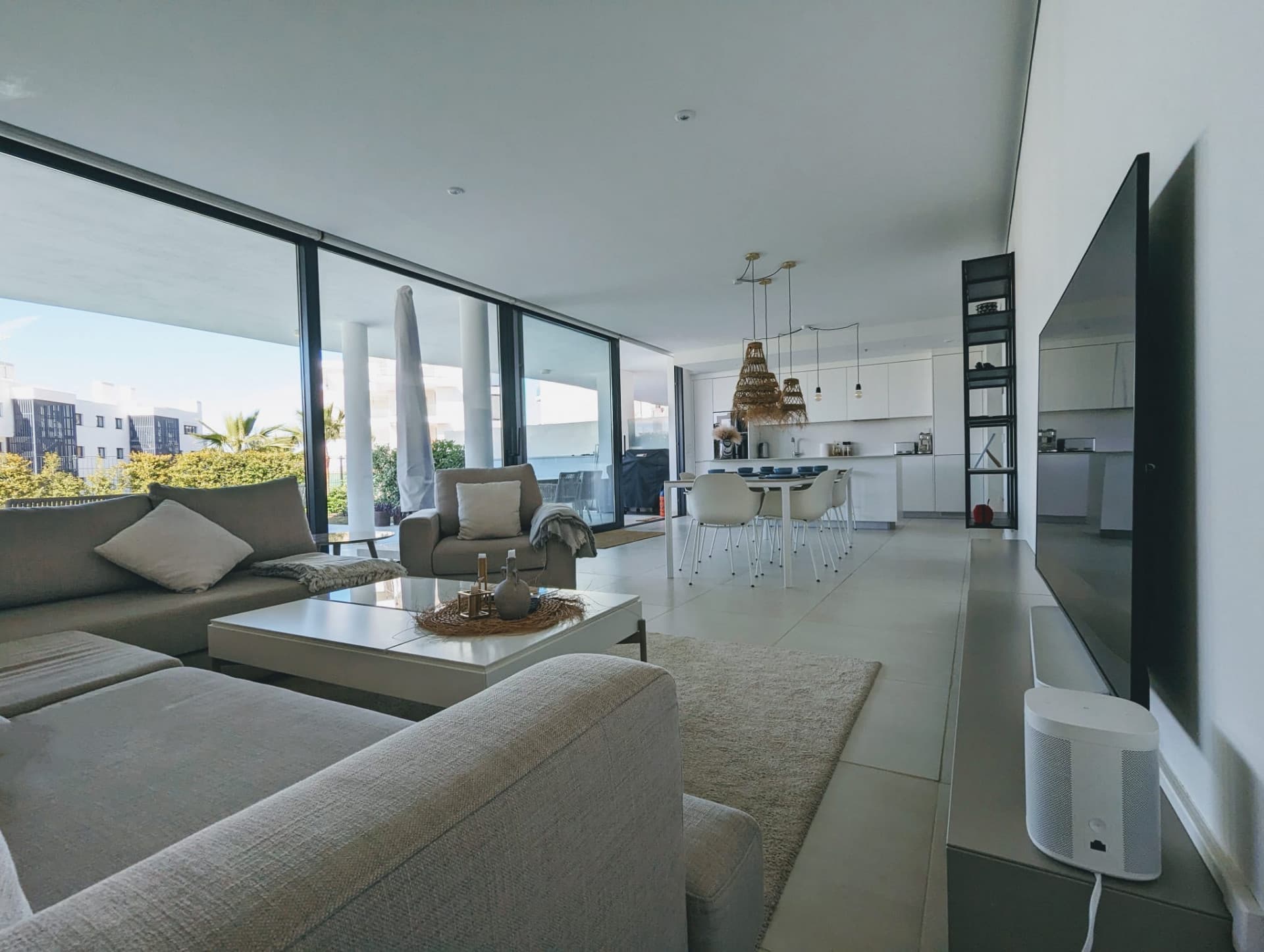 Luxury 3 bed garden villa in Higuerón West with Tourist Licence