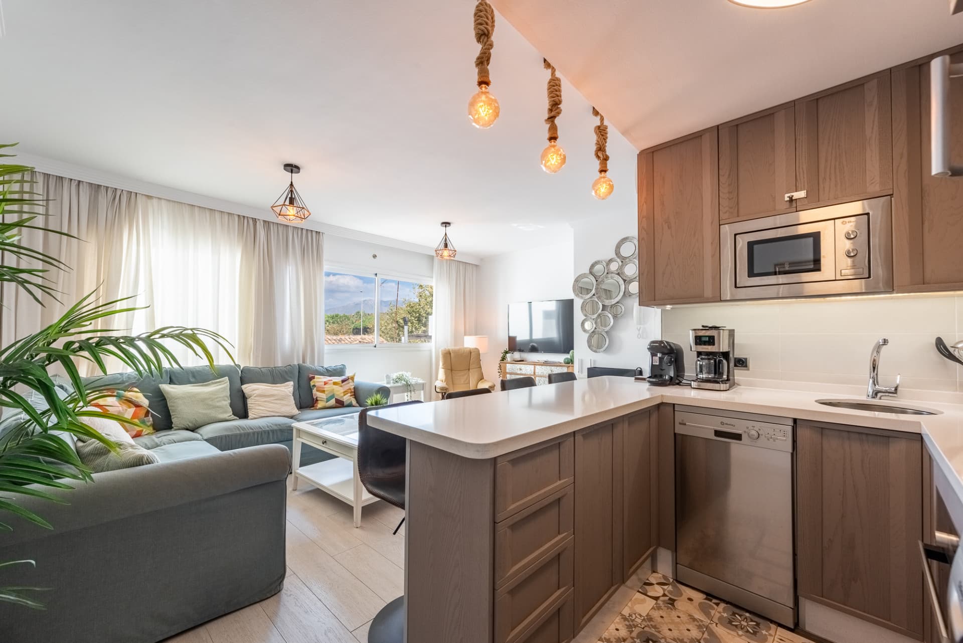 Encantador apartamento de 2 dormitorios en el corazón de La Cala de Mijas