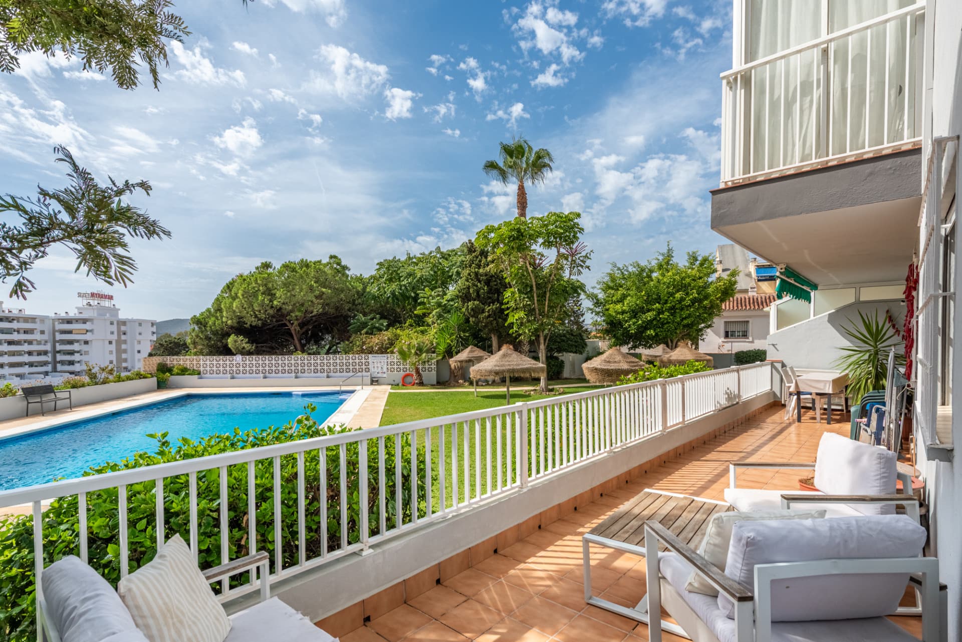 Espacioso apartamento de 3 dormitorios con amplia terraza soleada en el centro de Fuengirola