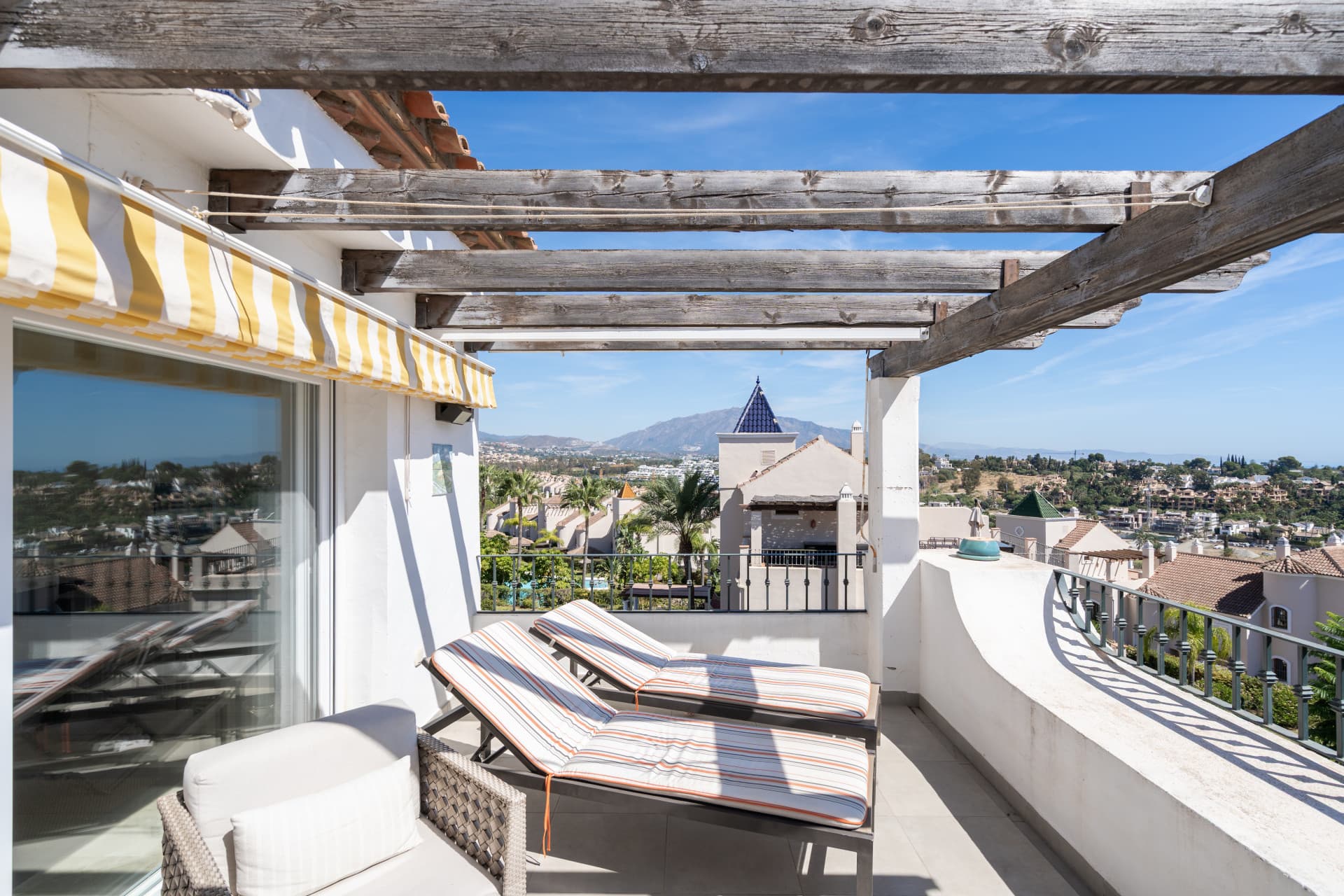 Stunning 3-Bedroom Penthouse with Sea & Mountain Views