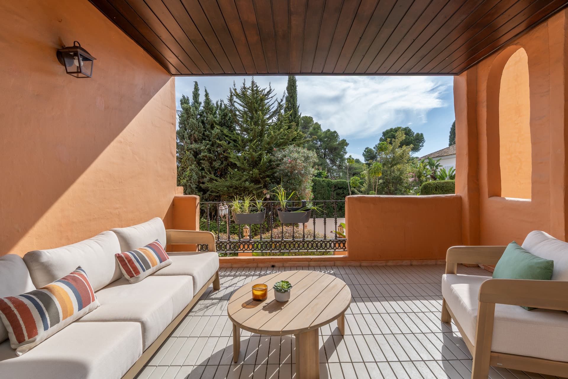 Beautiful Renovated Apartment near the Beach – Estepona
