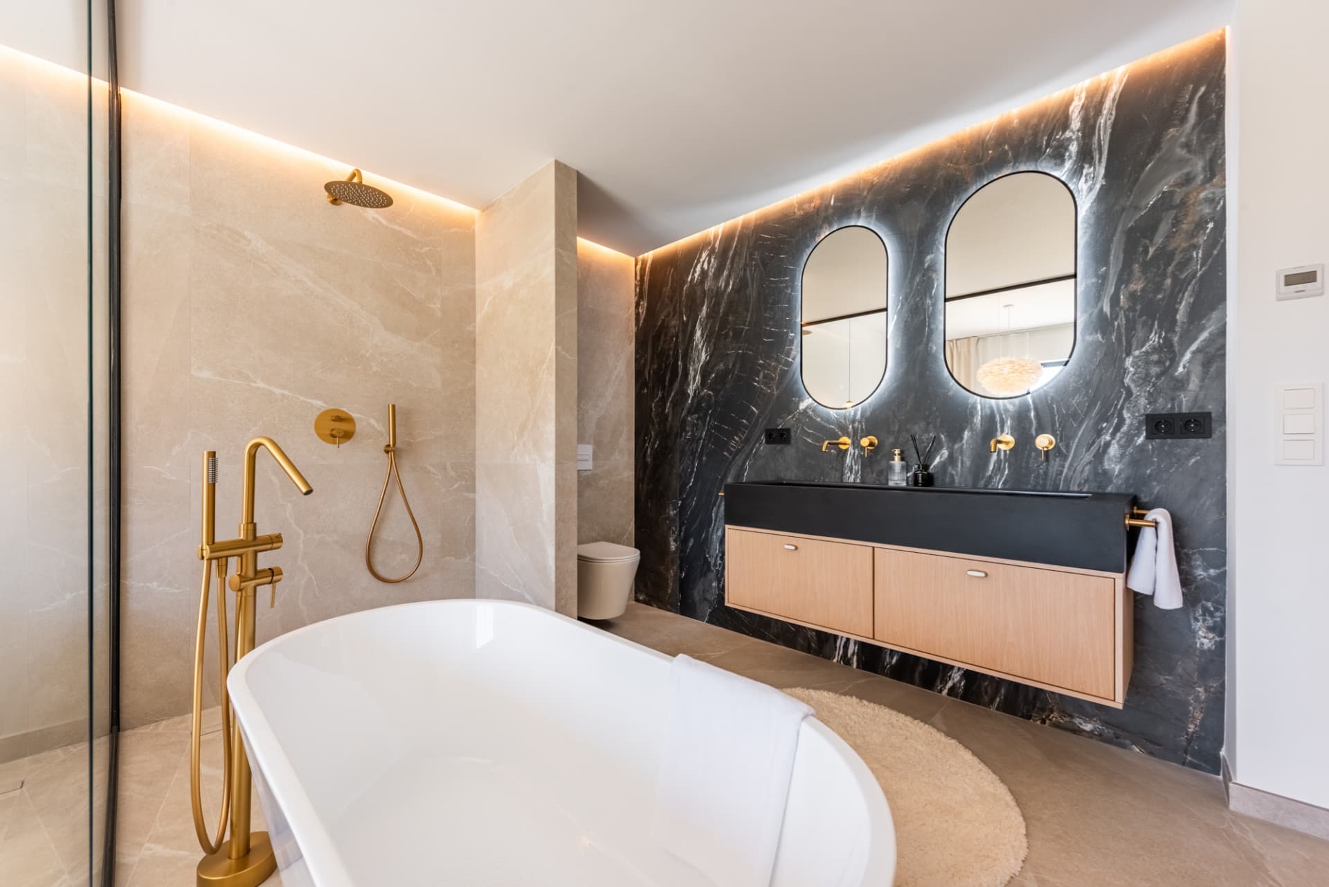 Refurbished 4-bedroom townhouse