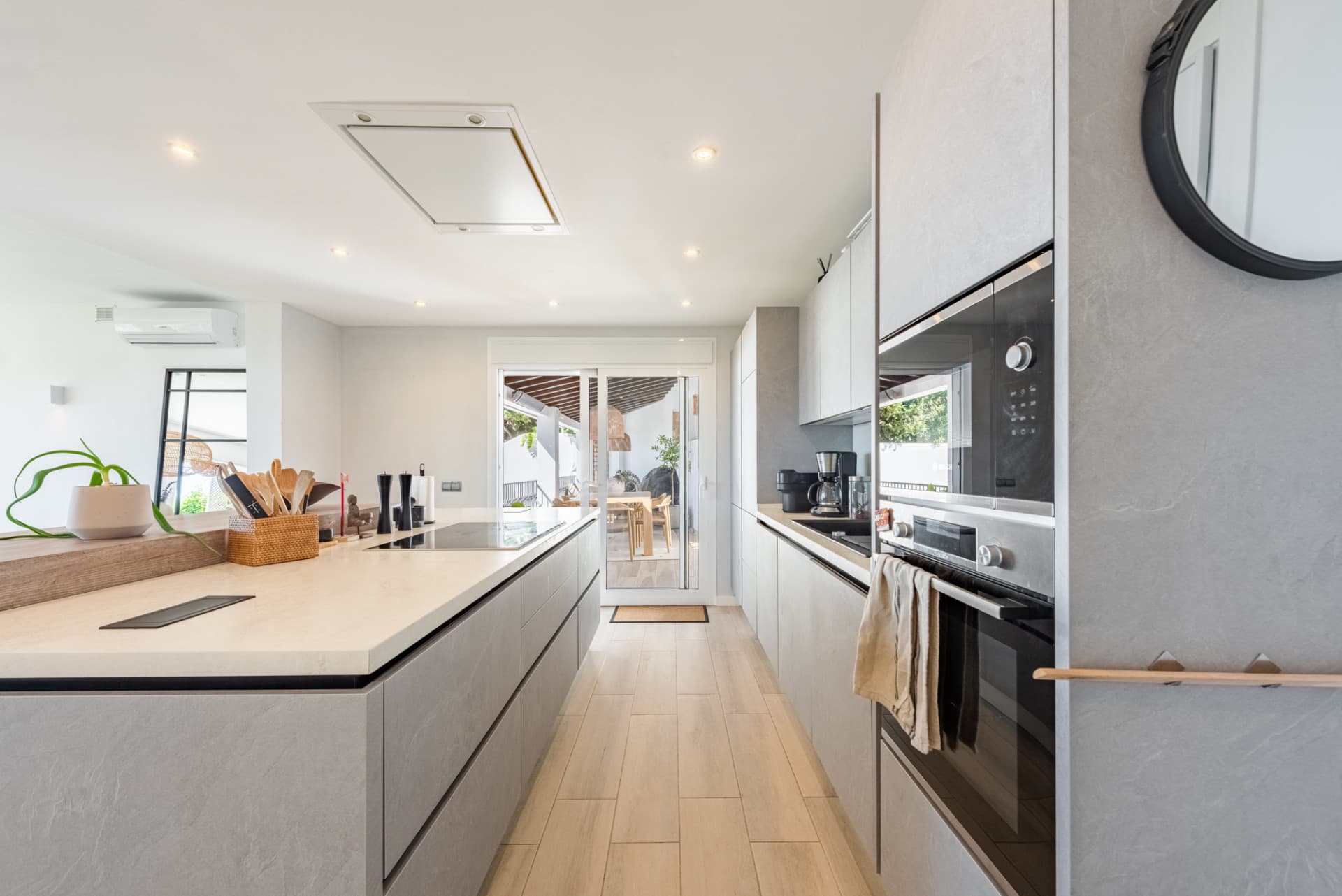 Semi-detached house with amazing viewings