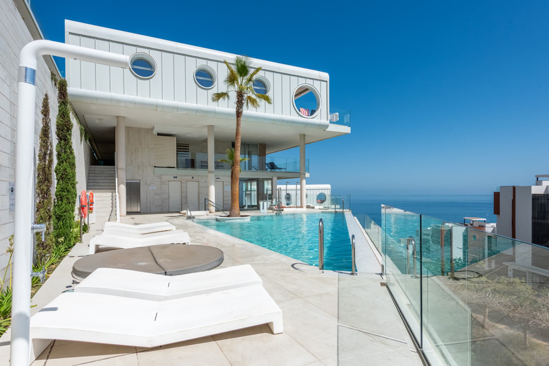 Three bedroom apartment with panoramic sea view in MedOne, El Higueron