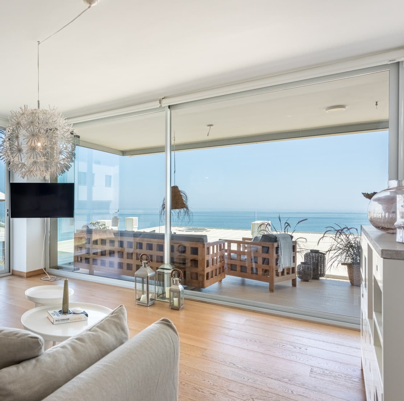 Three bedroom apartment with panoramic sea view in MedOne, El Higueron
