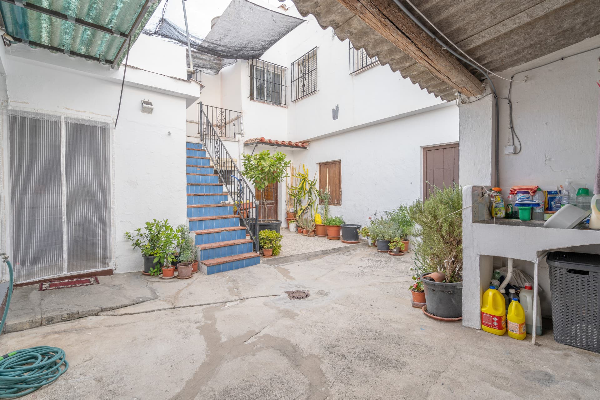 Large Townhouse with 6 Bedrooms in the Old Town of Estepona