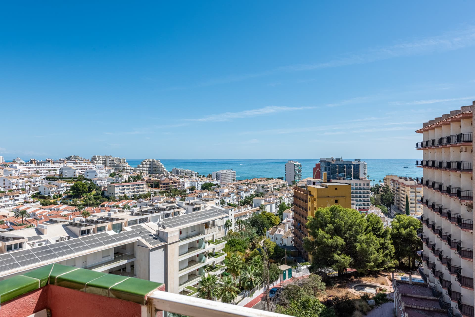 4-bedroom, 3-bathroom duplex penthouse with sea views