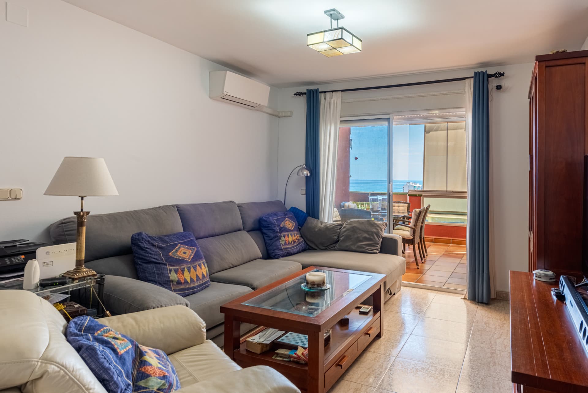 4-bedroom, 3-bathroom duplex penthouse with sea views