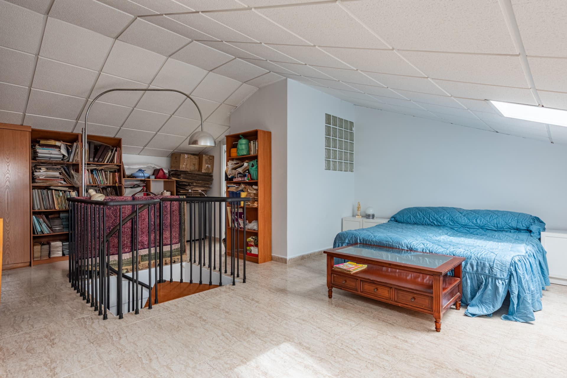 4-bedroom, 3-bathroom duplex penthouse with sea views