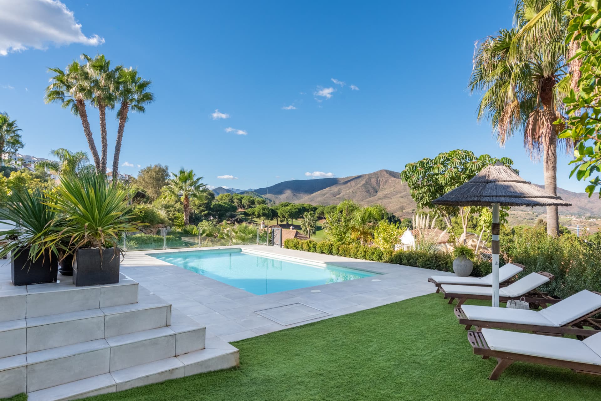Exclusive Golf Lifestyle Villa with Panoramic Views in La Cala Golf