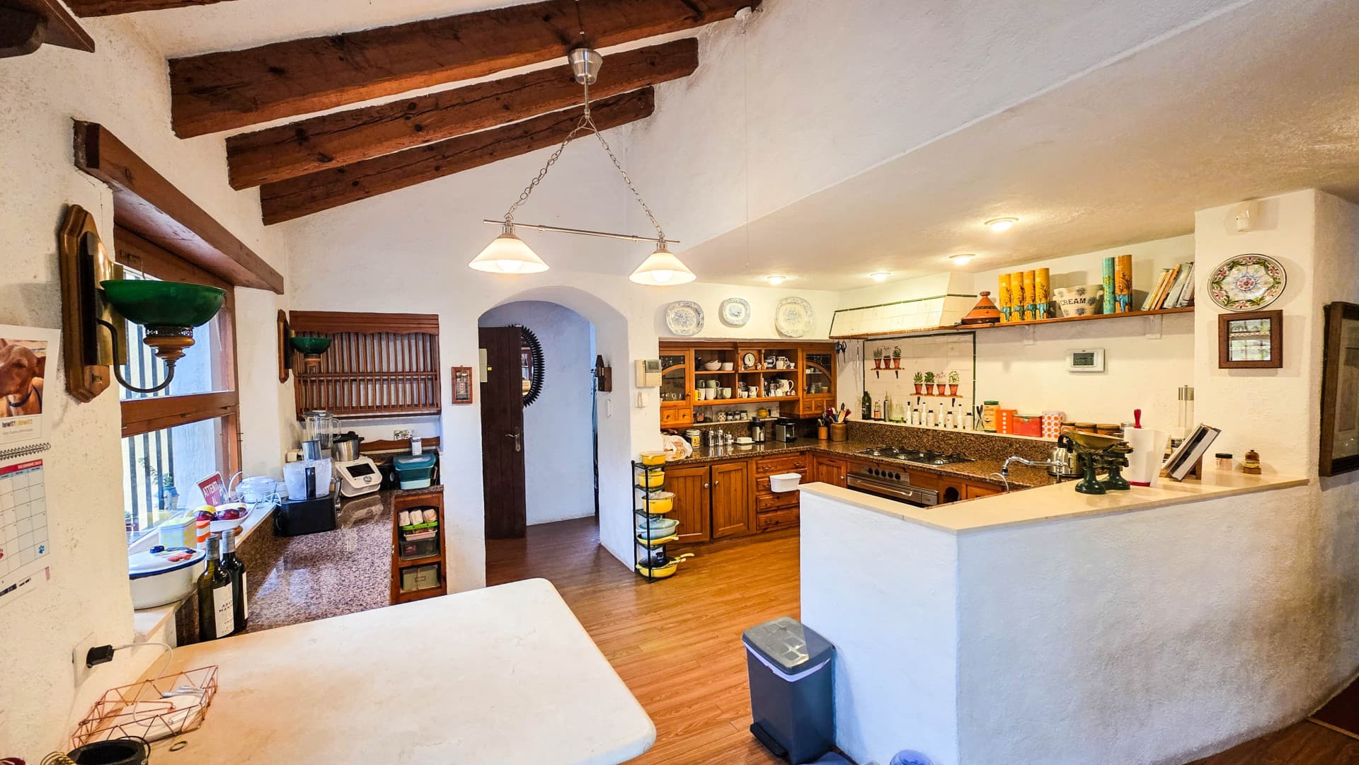 Spacious villa on an equally spacious plot in Bahía Dorada