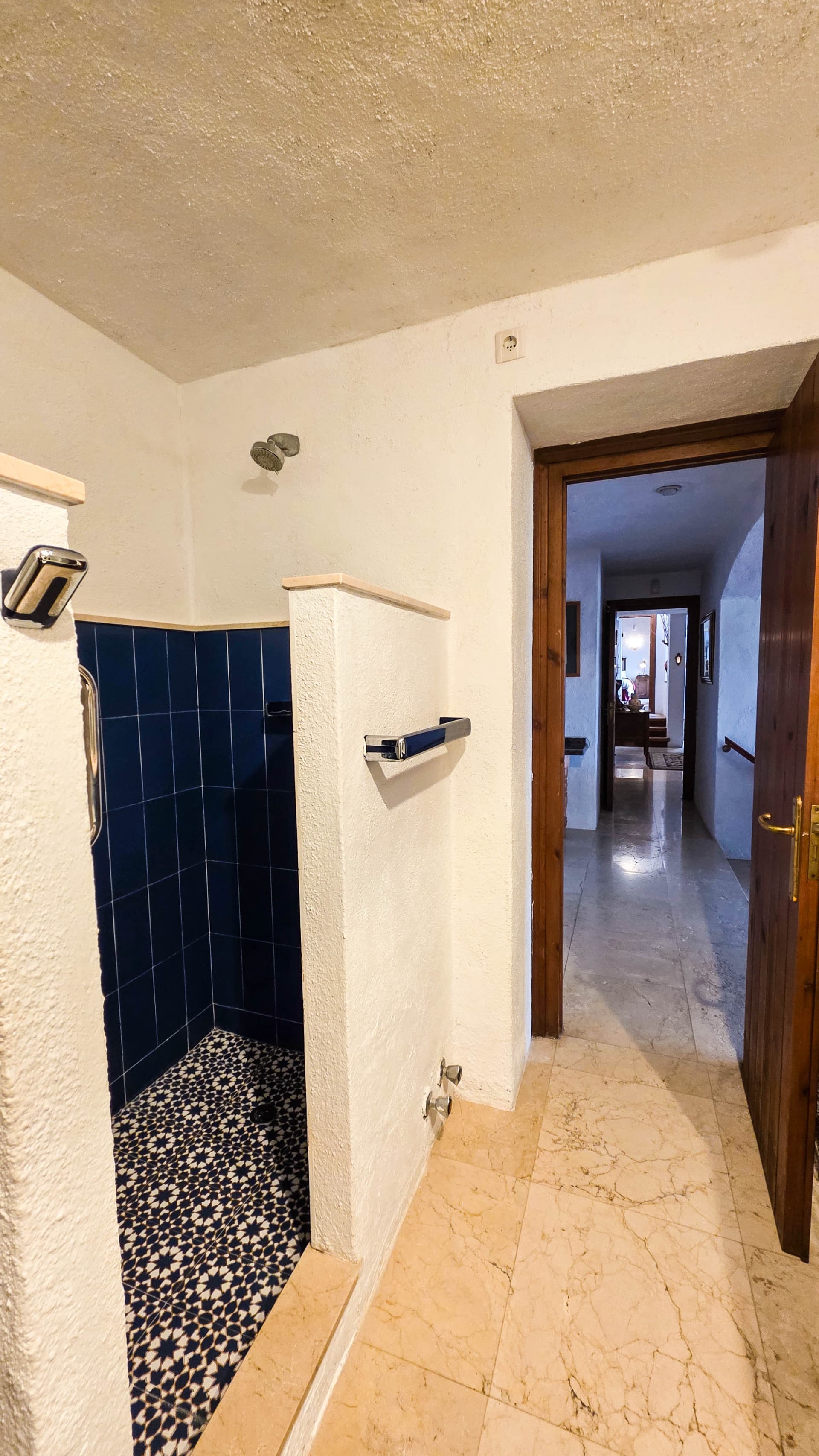 Spacious villa on an equally spacious plot in Bahía Dorada