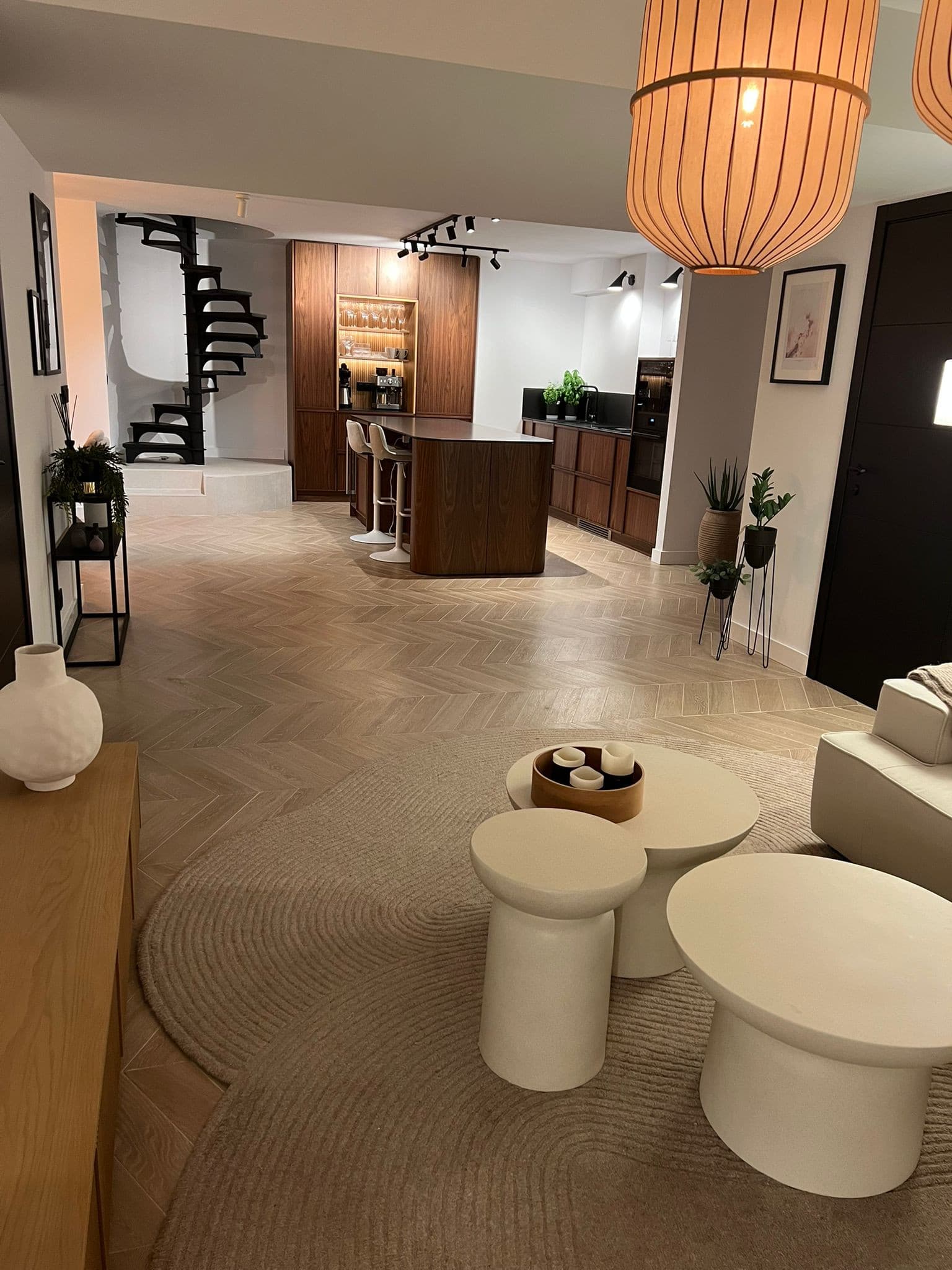 Exklusivt strandnära Penthouse i 2 Plan med Privat Pool & Panoramautsikt – 182 m²