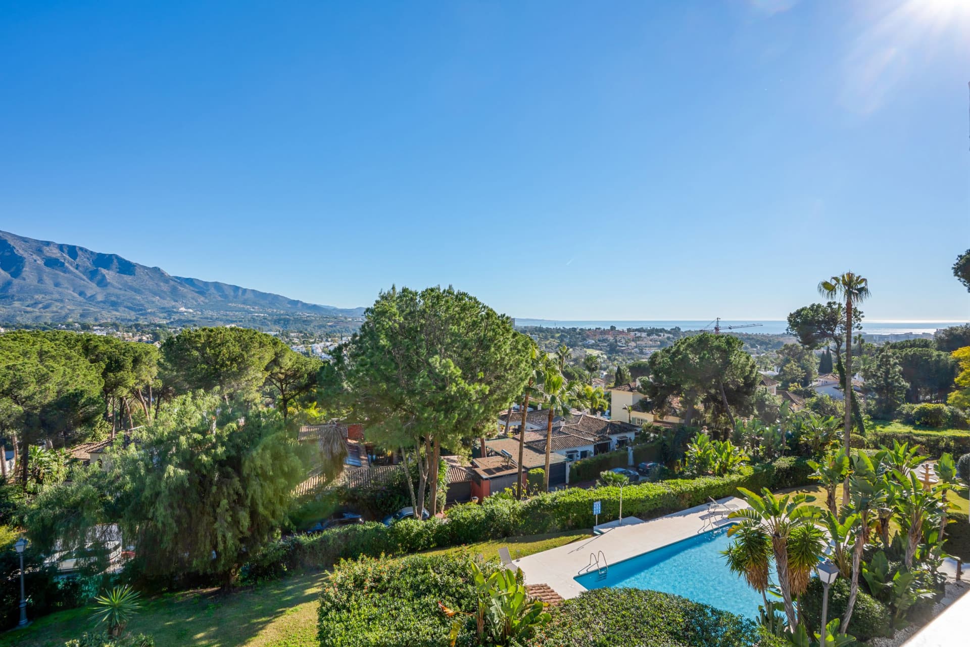 Newly renovated duplex apartment with seaviews