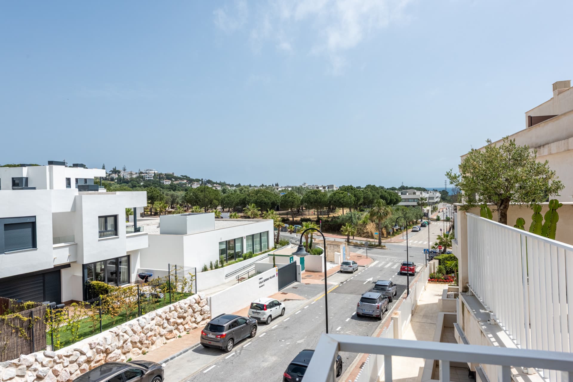 Exklusivt modernt boende i La Cala de Mijas, gångavstånd till strand, restauranger och affärer.