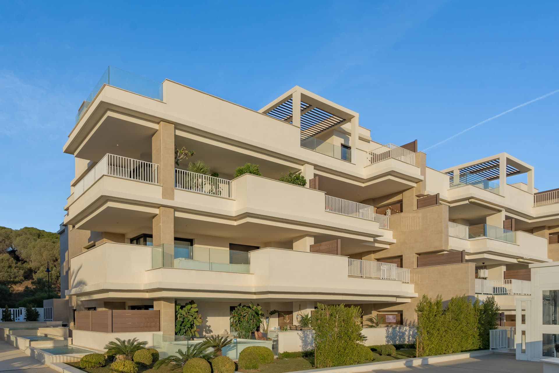 Exklusivt modernt boende i La Cala de Mijas, gångavstånd till strand, restauranger och affärer.