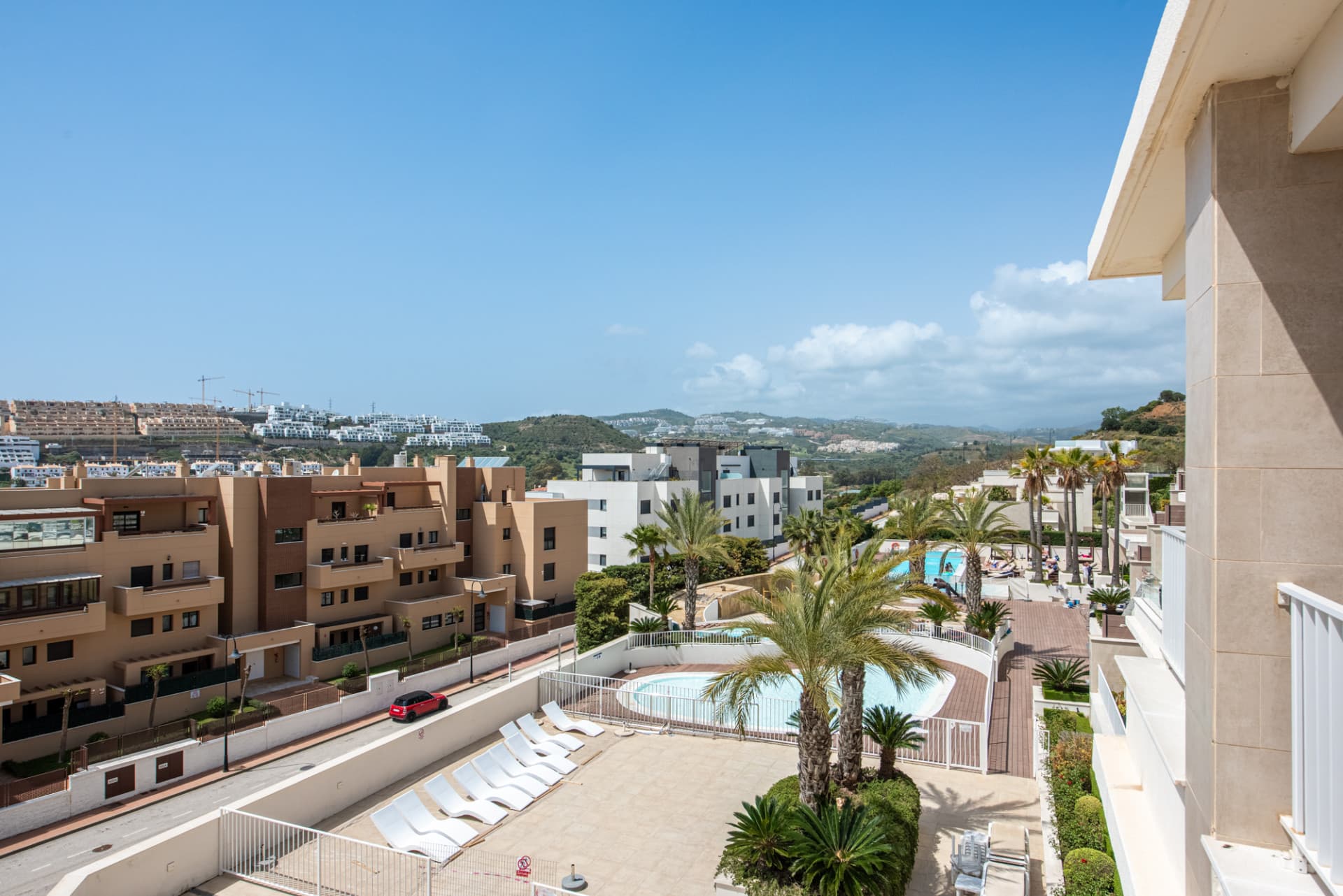 Exklusivt modernt boende i La Cala de Mijas, gångavstånd till strand, restauranger och affärer.